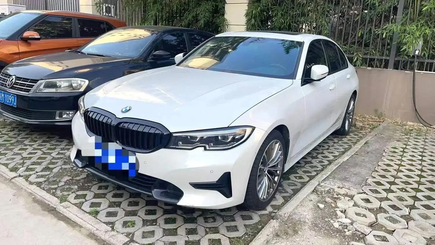 BMW 3 Series 2020 320i Sports Suit
