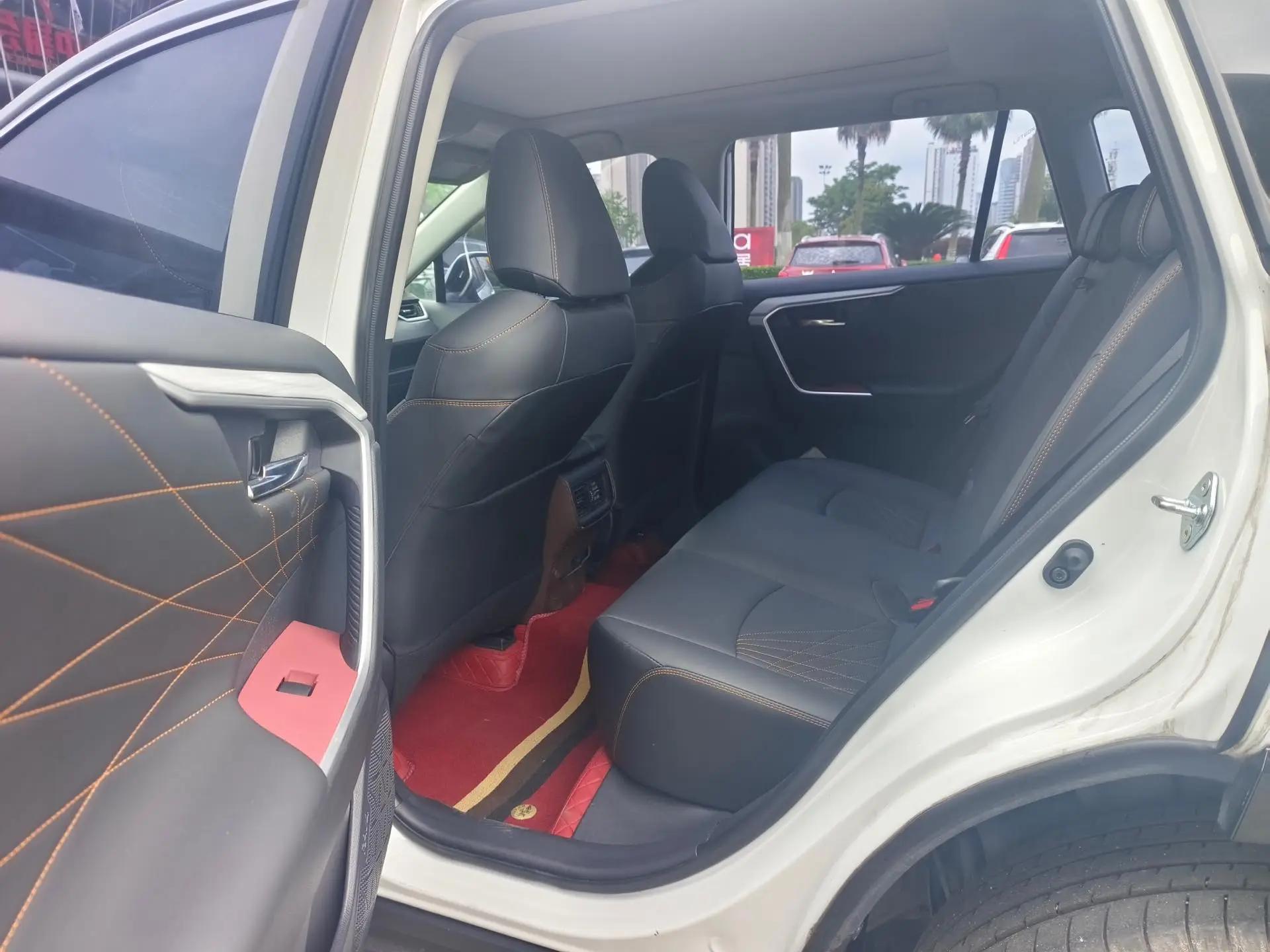 Toyota 2024 RAV4 Rongbo 2.0 Stepless Two-Drive Fashion Plus Edition Automatic Gear 9