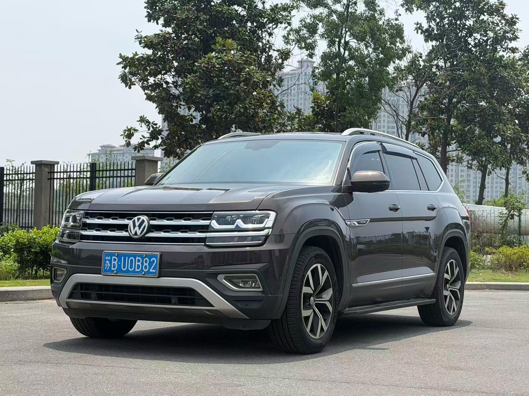 Touang 2020 380TSI 4-wheel drive deluxe national v