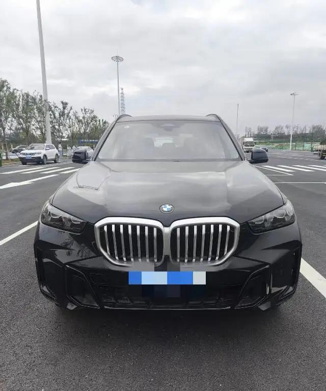 BMW 2025 X5 xDrive30Li 48V 2.0T exclusive m sports obsidian night suit automatic gear 2