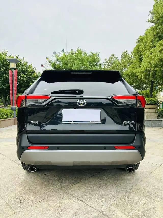 RAV4 Rongfeng 2020 2.0L CVT Two-Drive Fashion Edition 3