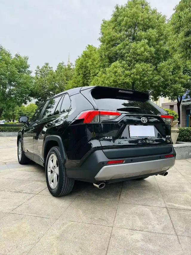 RAV4 Rongfeng 2020 2.0L CVT Two-Drive Fashion Edition 4