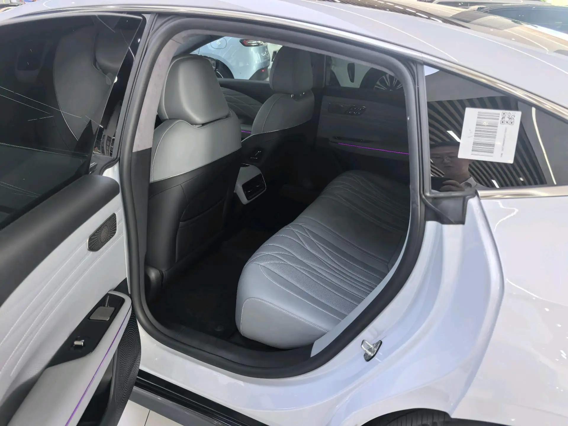 Geely Galaxy 2025 Model E8 700km Long-Range Intelligent Driving Version Automatic 7