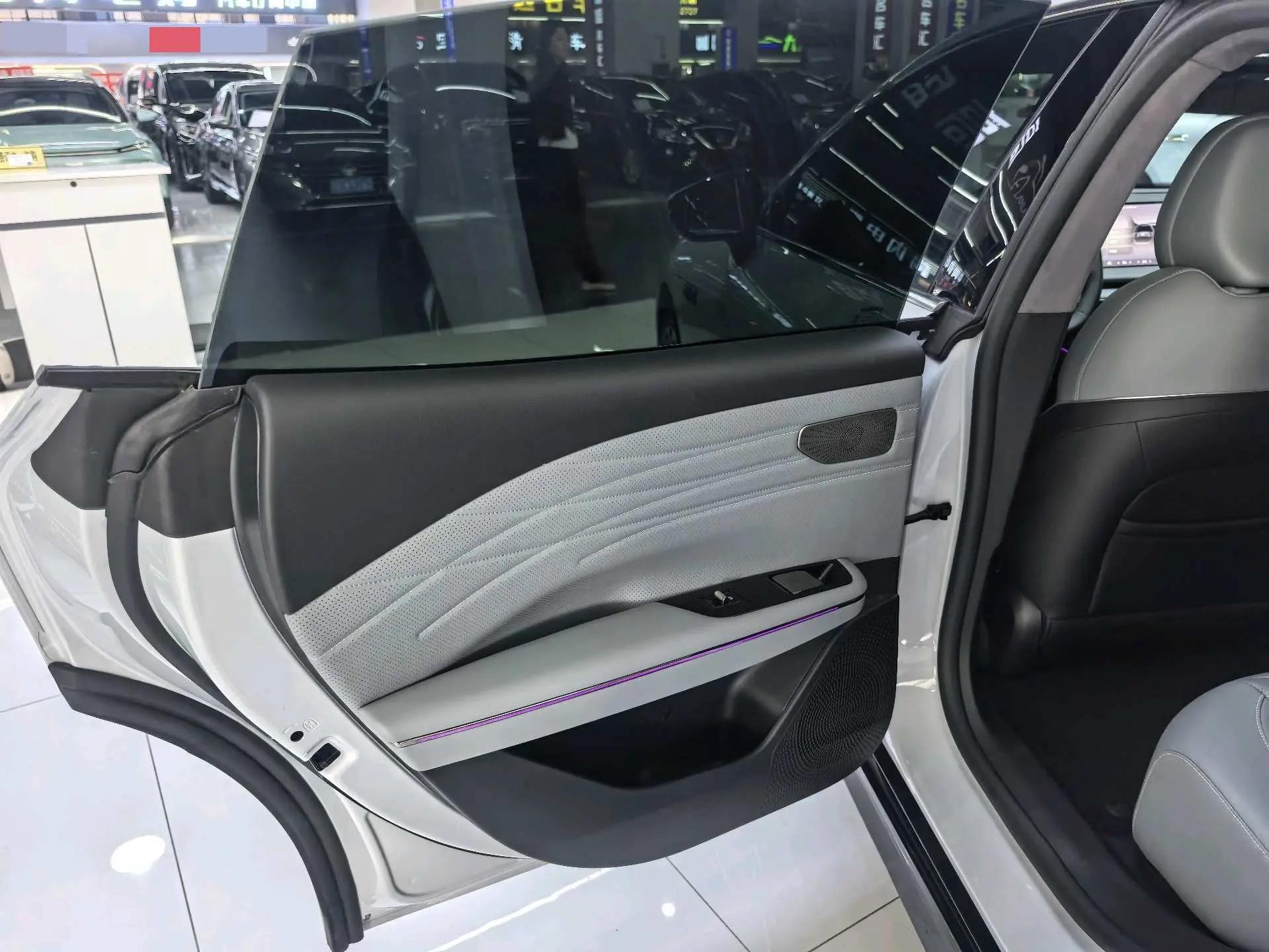 Geely Galaxy 2025 Model E8 700km Long-Range Intelligent Driving Version Automatic 8