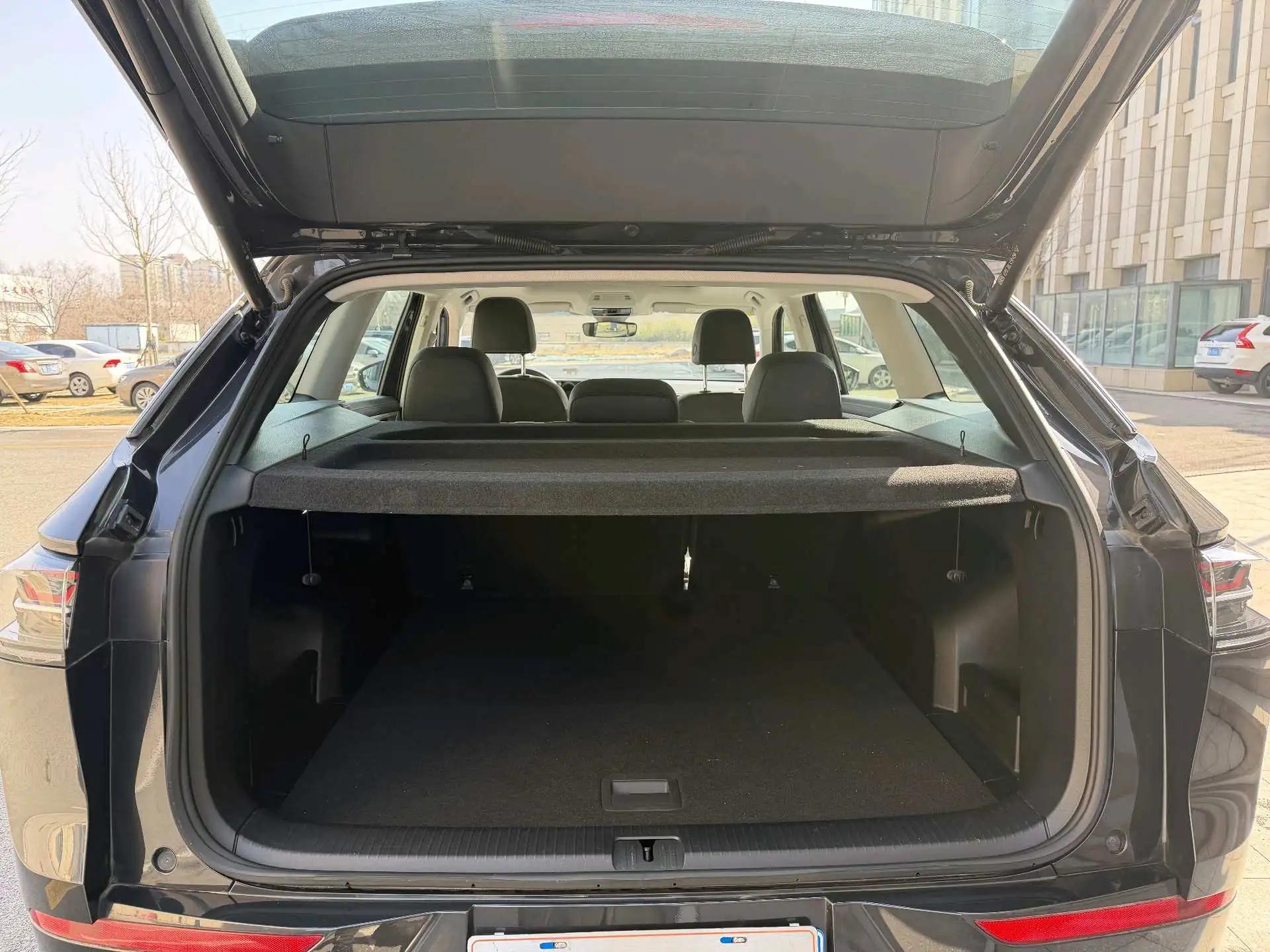 Volkswagen 2024 Teramont R-Line 2.0TSI 380TSI All-Wheel Drive Touring Enjoyment Model Automatic 7