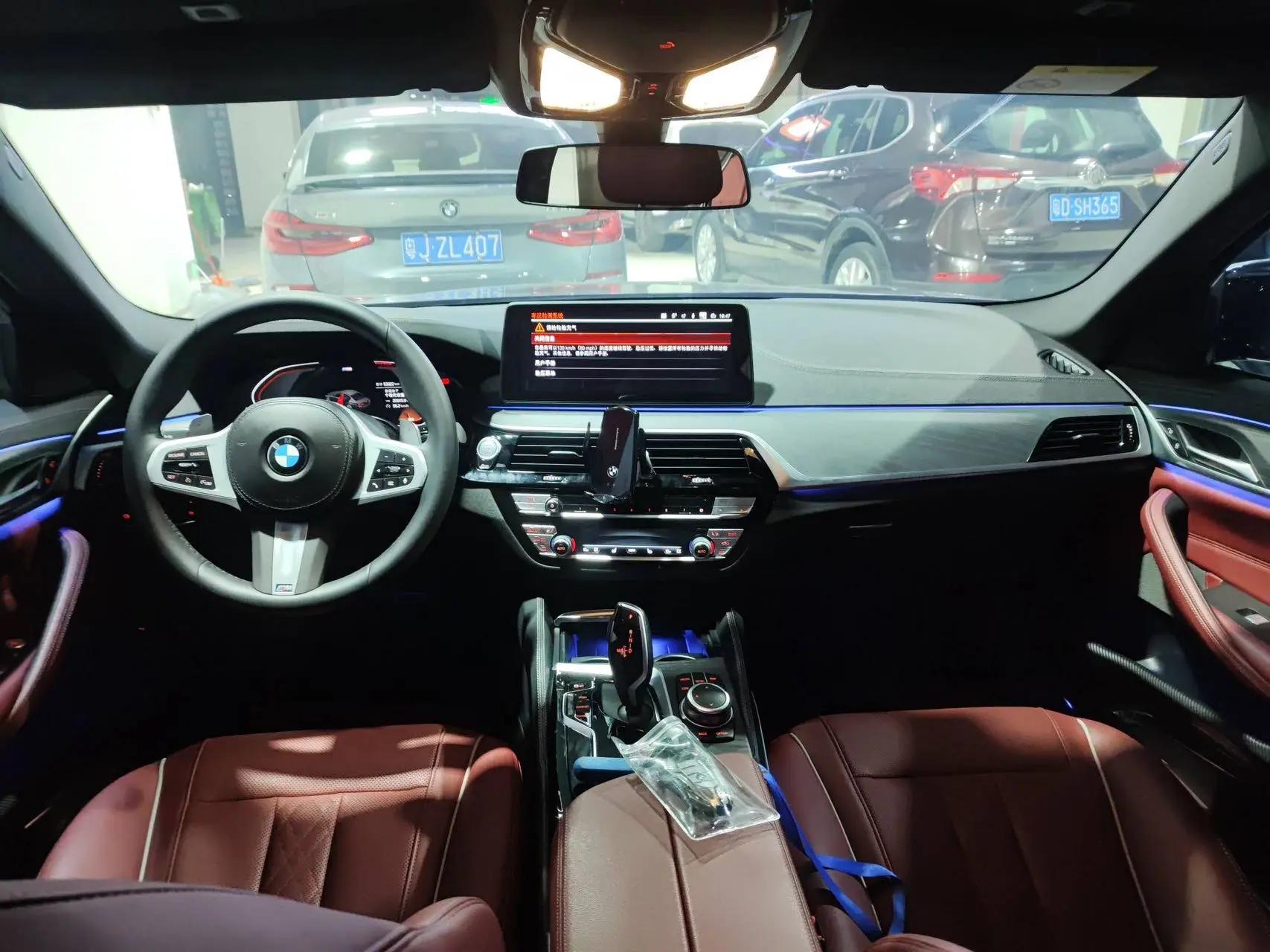BMW 5 Series 2022 model facelift 530Li Leading Edition M Sport Package 2