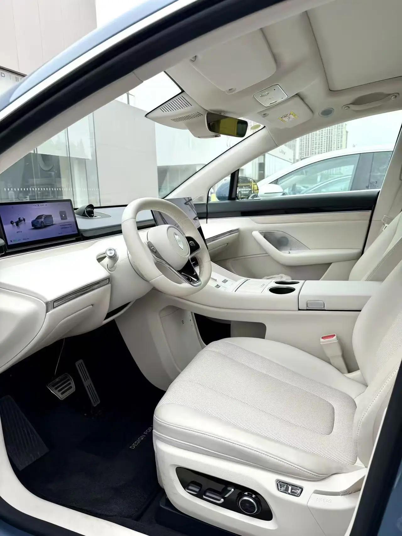 Intellectual R7 Intellectual R7Max Pure Electric Five-seat Rear Drive Automatic Transmission 4