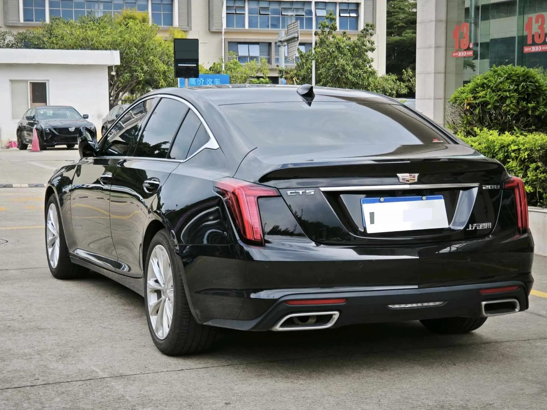 Cadillac CT5 2022 28T Luxury Model 10