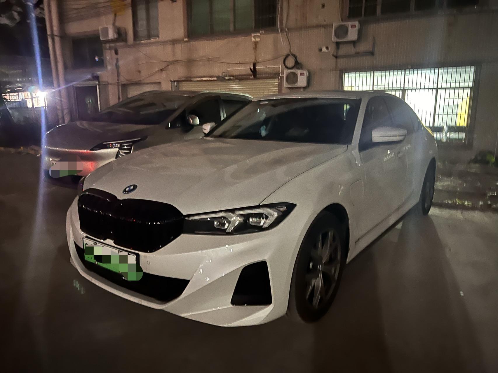 BMW 2026 i3 eDrive 35 L automatic gear