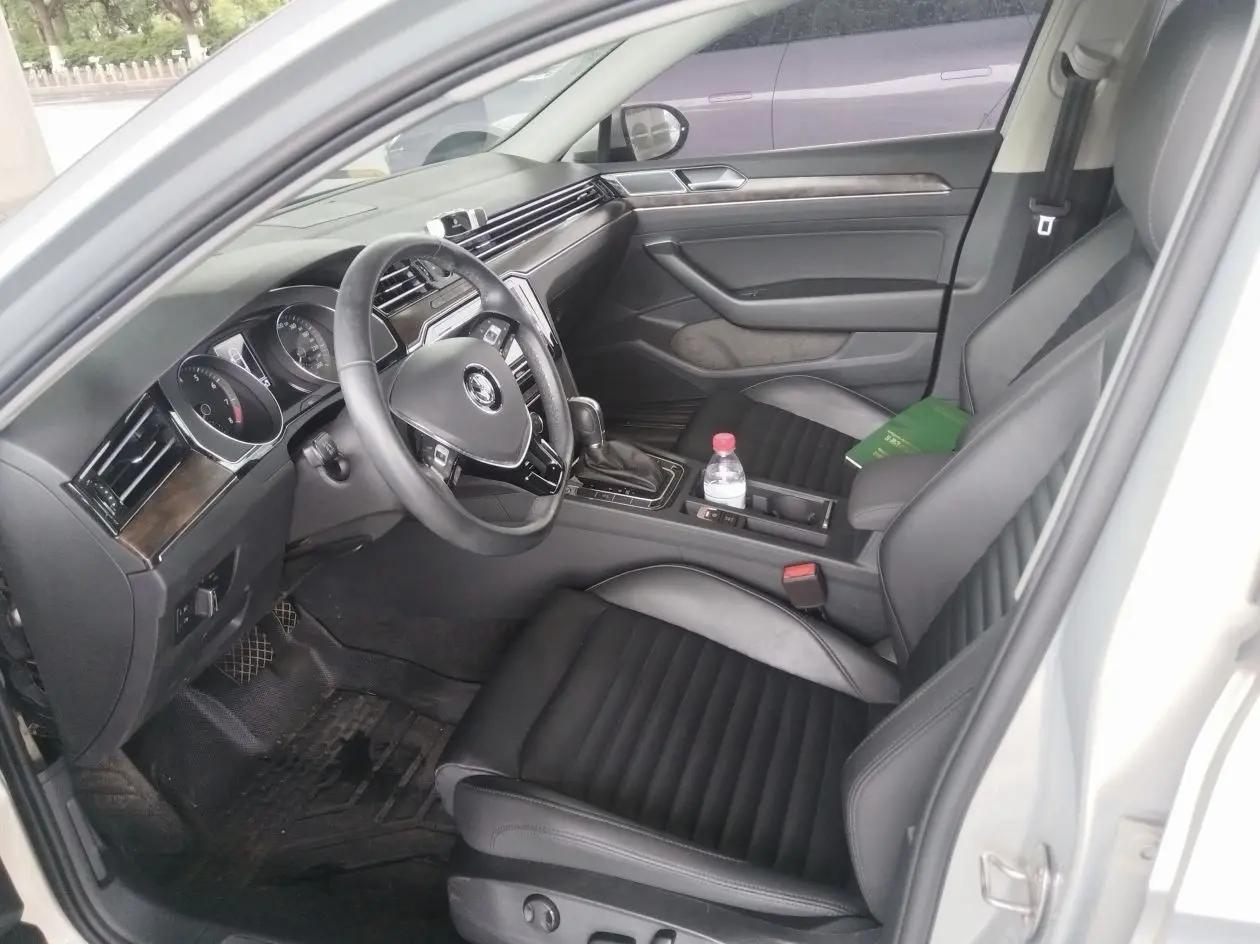 Magotan 2019 330TSI DSG Leading National V 7