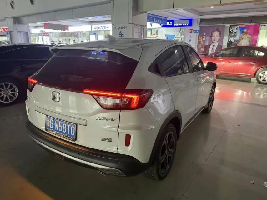 Honda XR-V 2020 220TURBO CVT Deluxe Edition 6