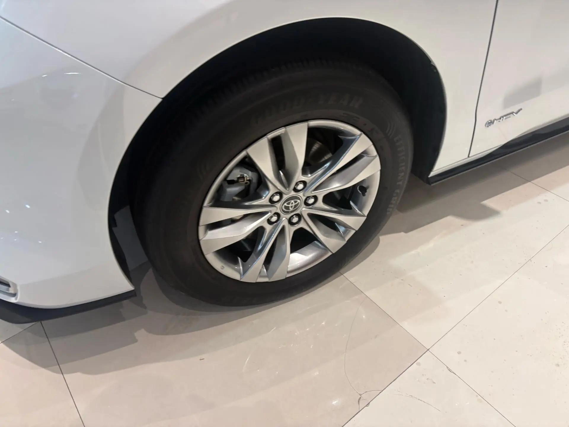 Toyota 2024 Sana 2.5 Stepless Four-wheel Drive Premium Edition Automatic Transmission 2