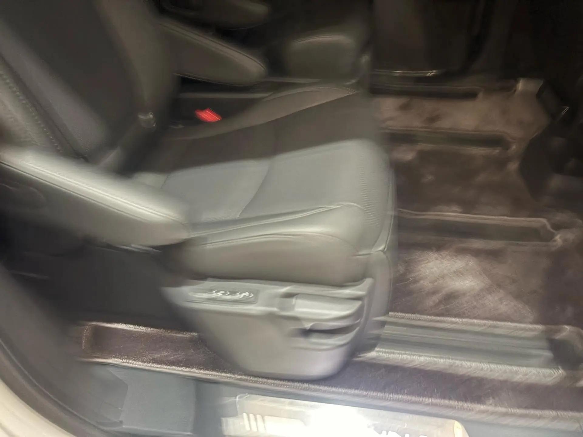 Toyota 2024 Sana 2.5 Stepless Four-wheel Drive Premium Edition Automatic Transmission 5