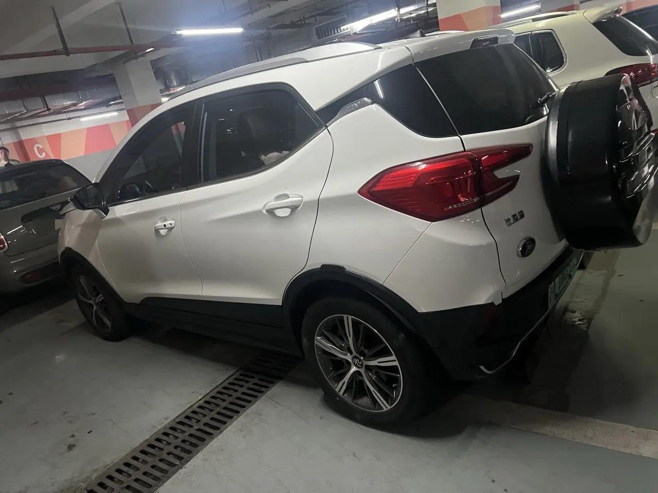 Yuan New Energy 2019 EV535 High Energy Pilot Edition 5