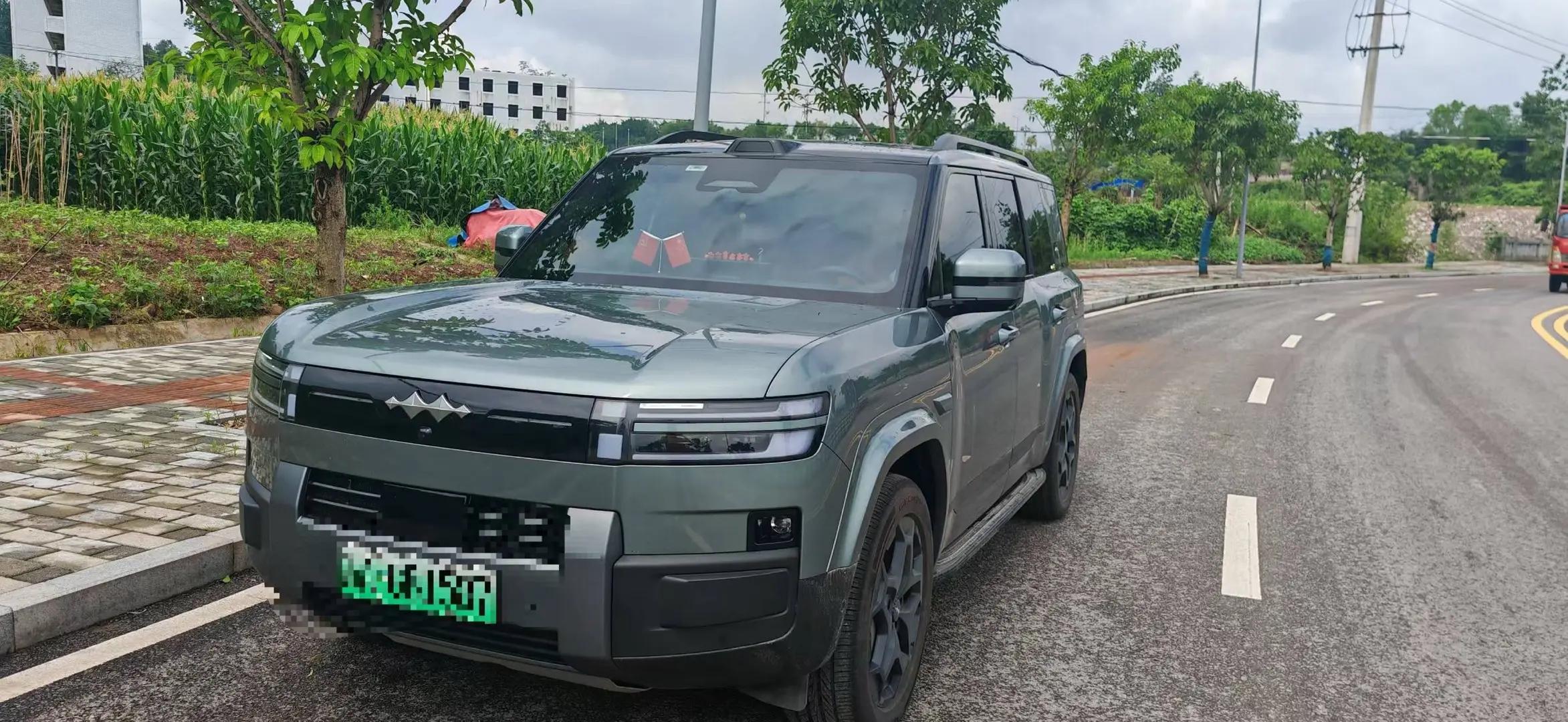 FangChengBao 2025 titanium 7 1.5T stepless 190KM four-wheel drive Ultra version of automatic gear