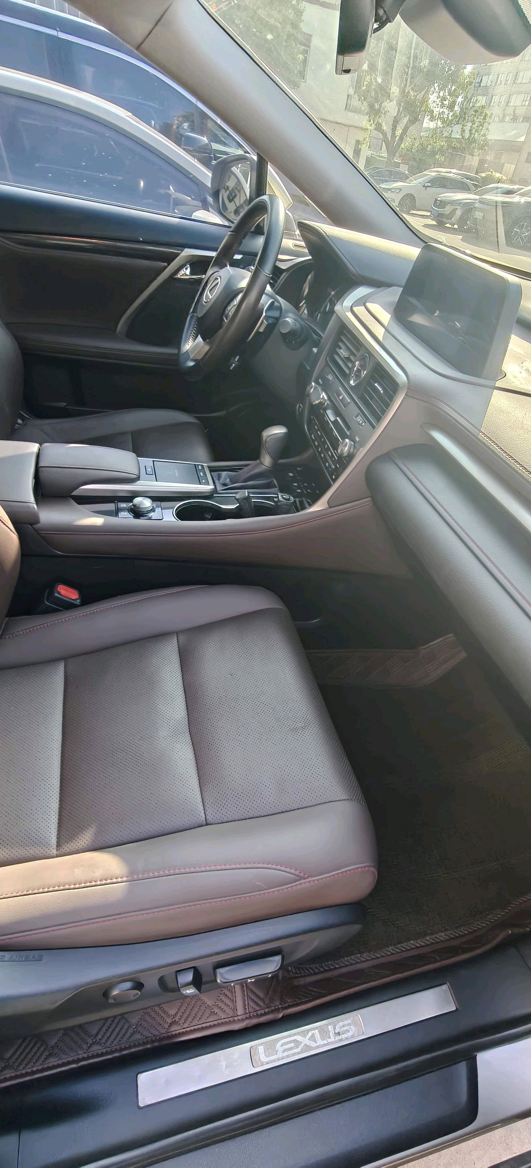Lexus RX 2020 model change 450h four-wheel drive elegant version 6
