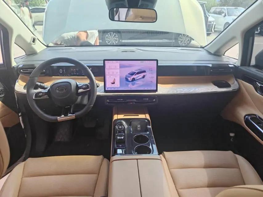 Chuanqi 2024 E8 2.0 150km MAX automatic gear 5