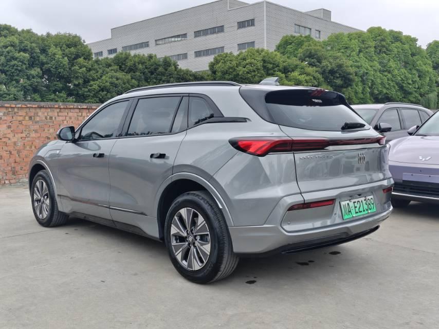 Buick E5 2023 Pioneer Edition 4