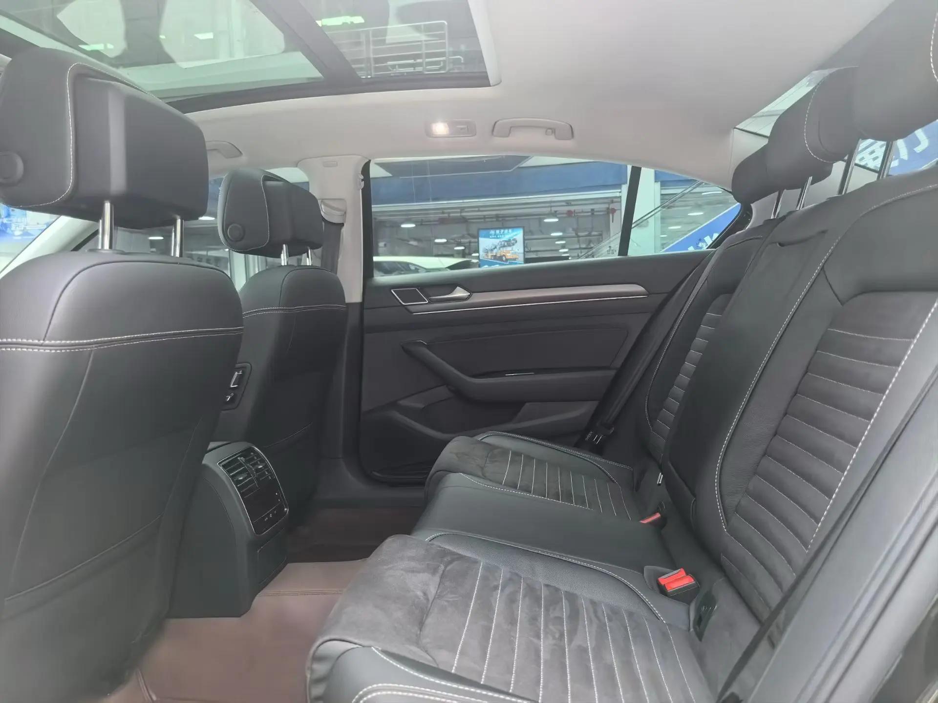 Magotan 2020 330TSI DSG Luxury Model 6