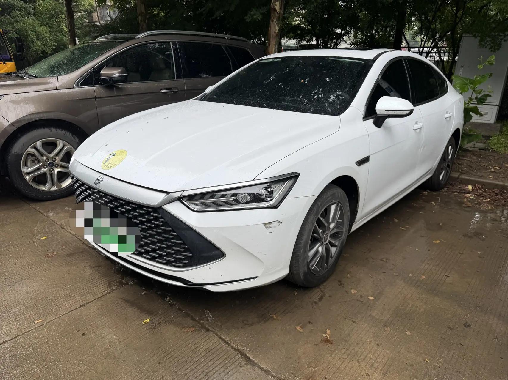 BYD 2023 Qin PLUS DM-i 1.5 CVT Champion Edition Leading Model 120KM Automatic