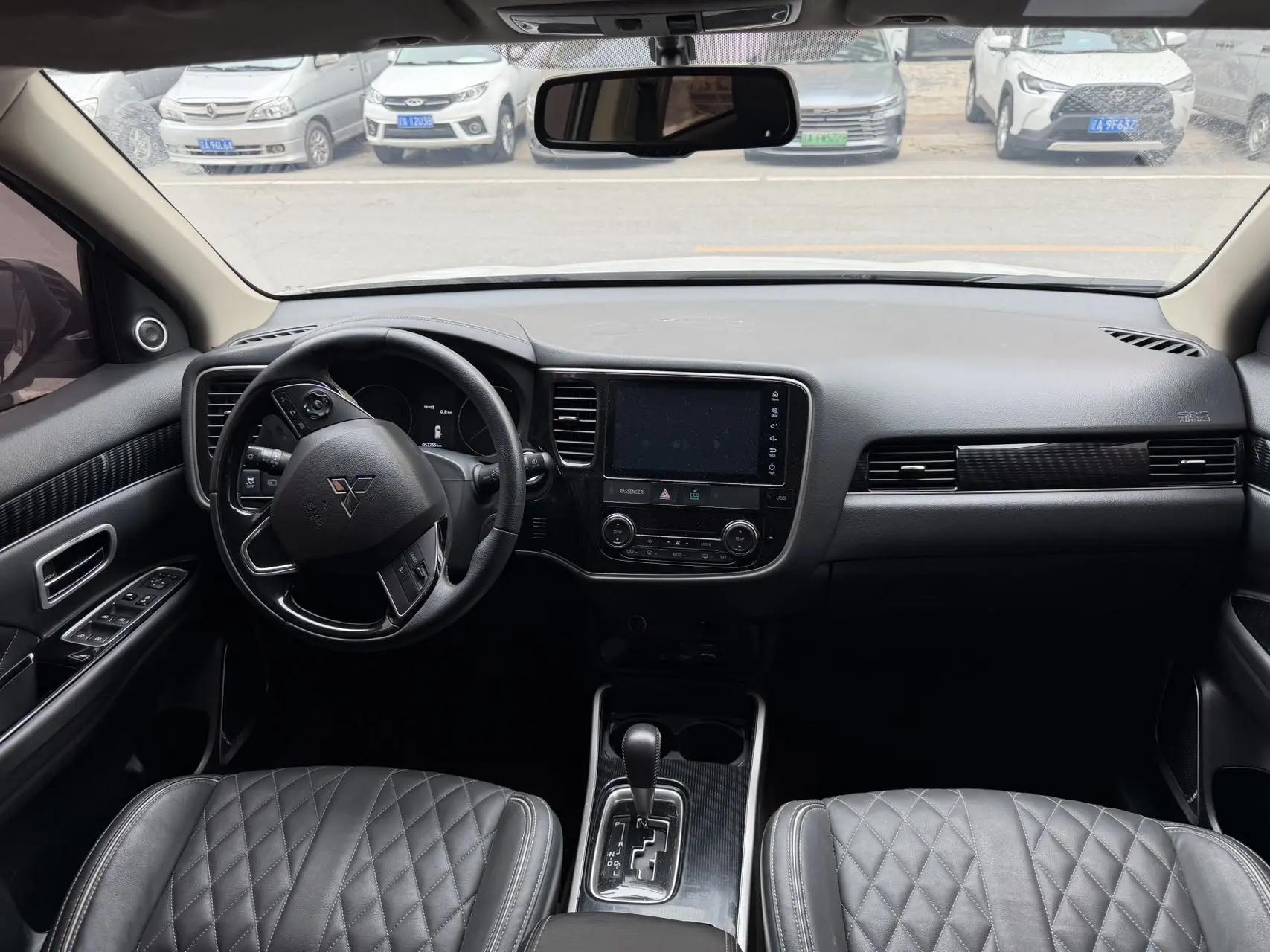 Outlander 2021 2.0L Two-Drive Enjoy Edition 5 4