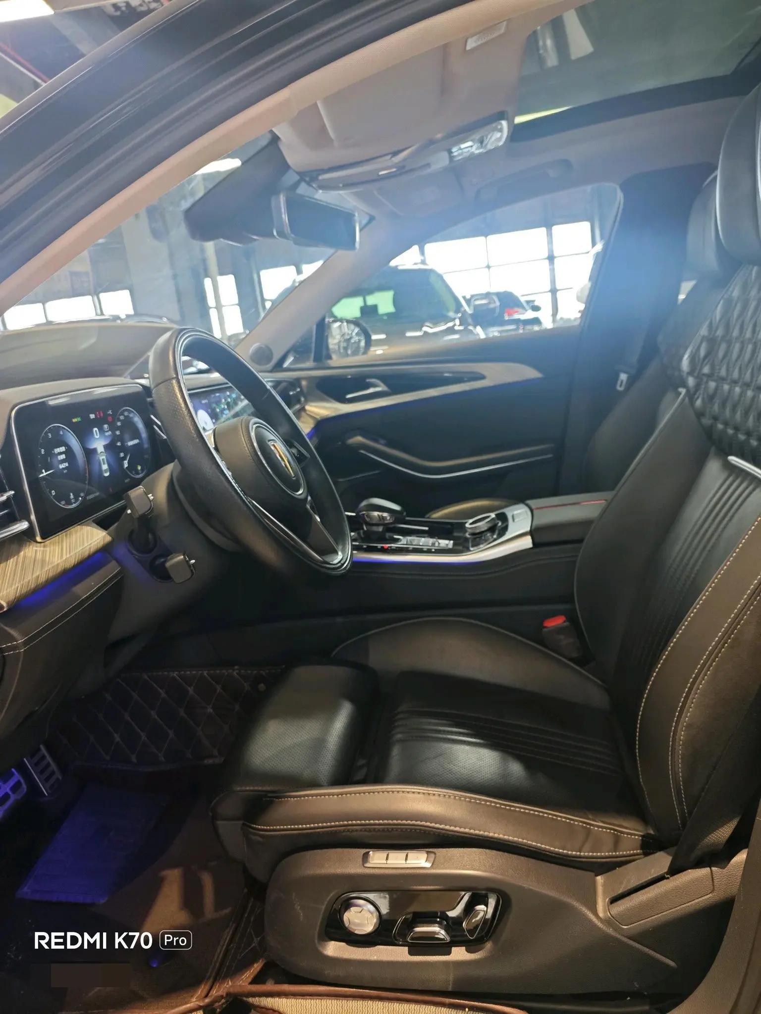 HongQi H9 2020 3.0T Zhilian Qichang Edition 7