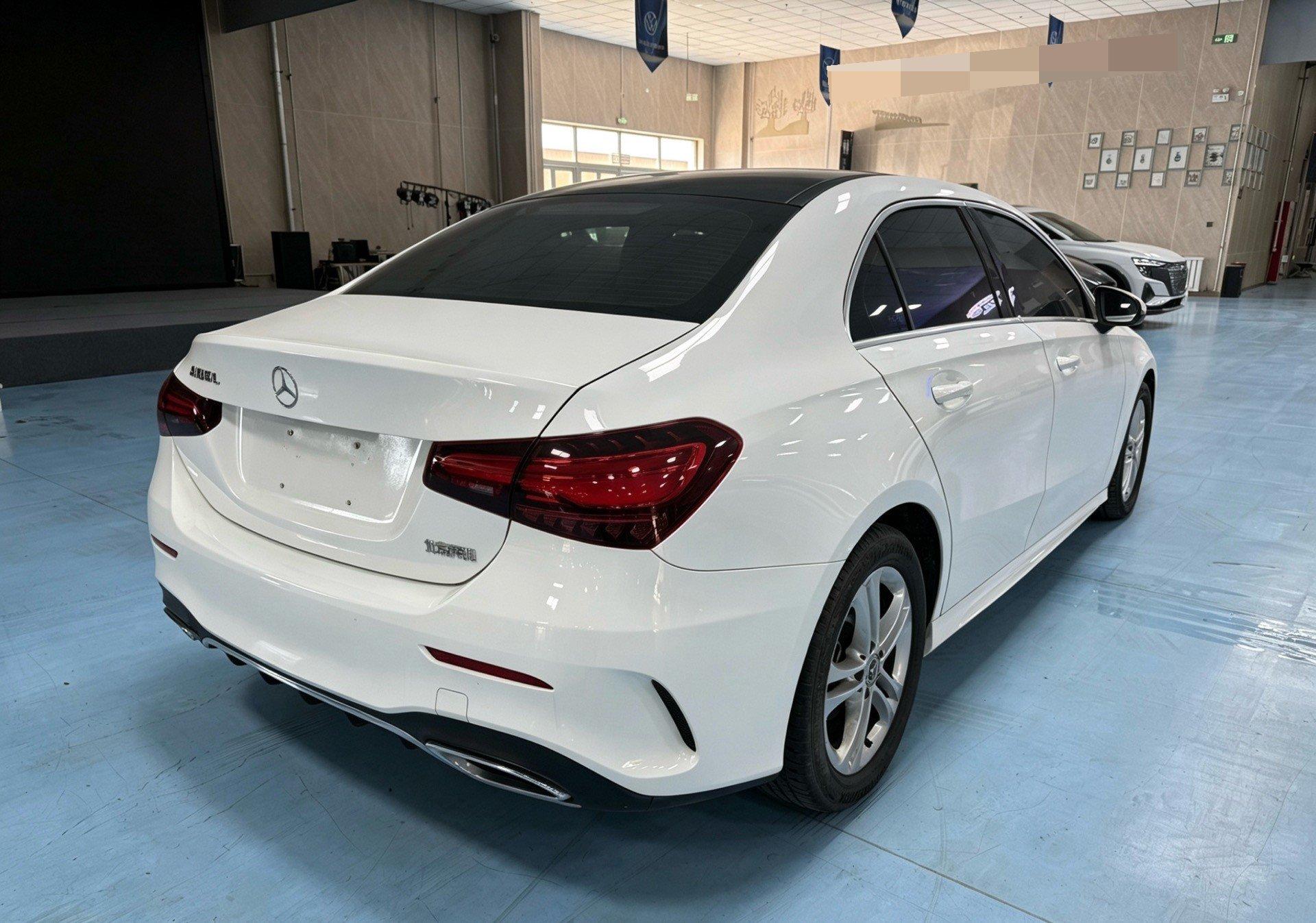 Mercedes Benz Class A 2024 A 180 L 1.3T automatic gear 8