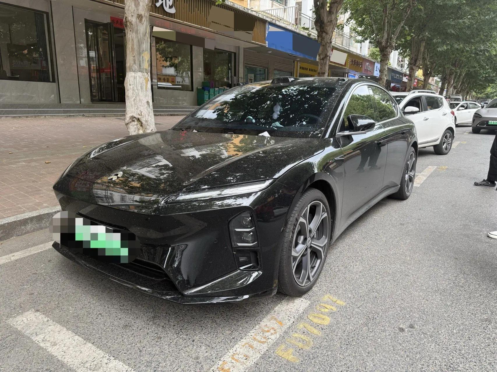 Open image lightbox: NIO 2025 ET5 75kWh automatic gear