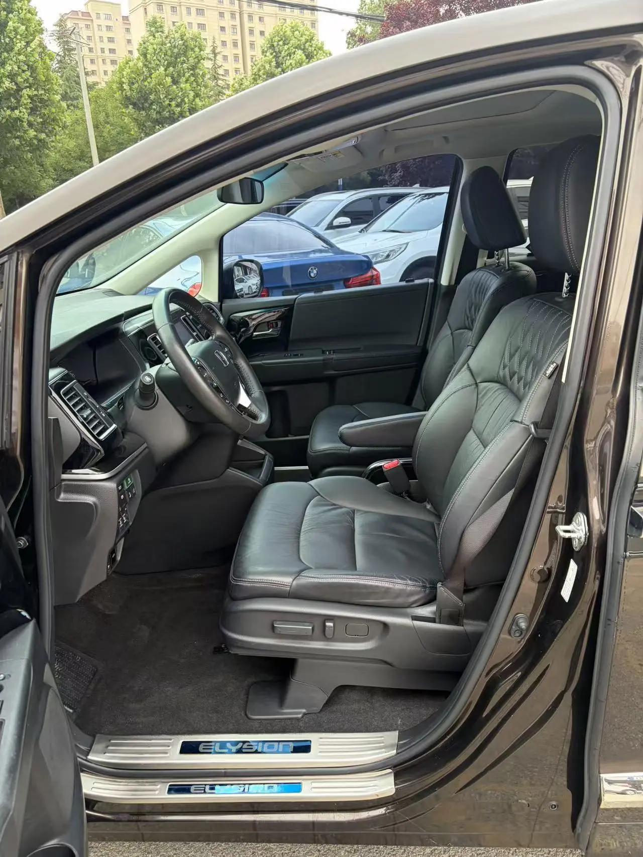 Elyson 2019 2.0L Hybrid Deluxe Edition 7