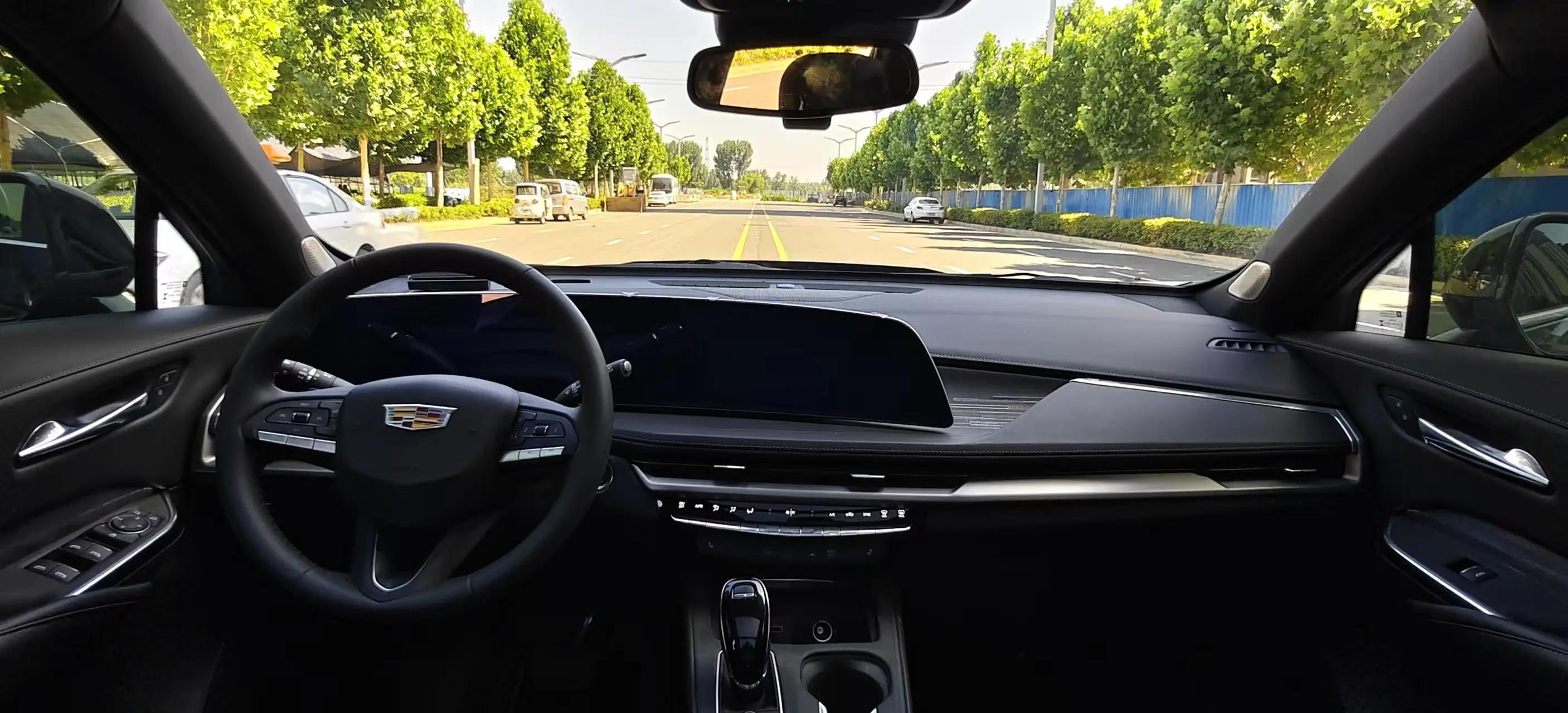 Cadillac 2026 XT4 48V 2.0T 28T luxury automatic gear 5