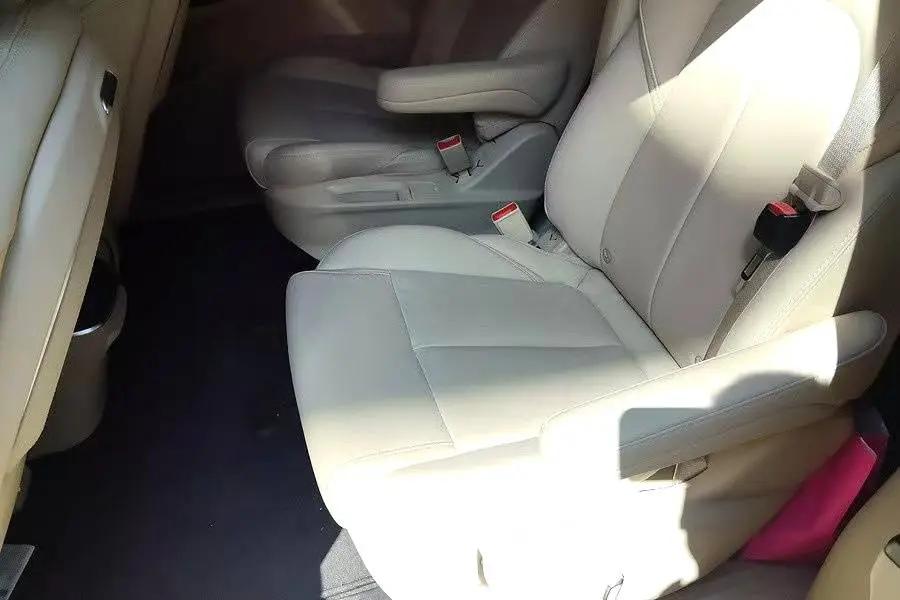 Buick GL8 2022 ES Lu Zun 653T Premium 3