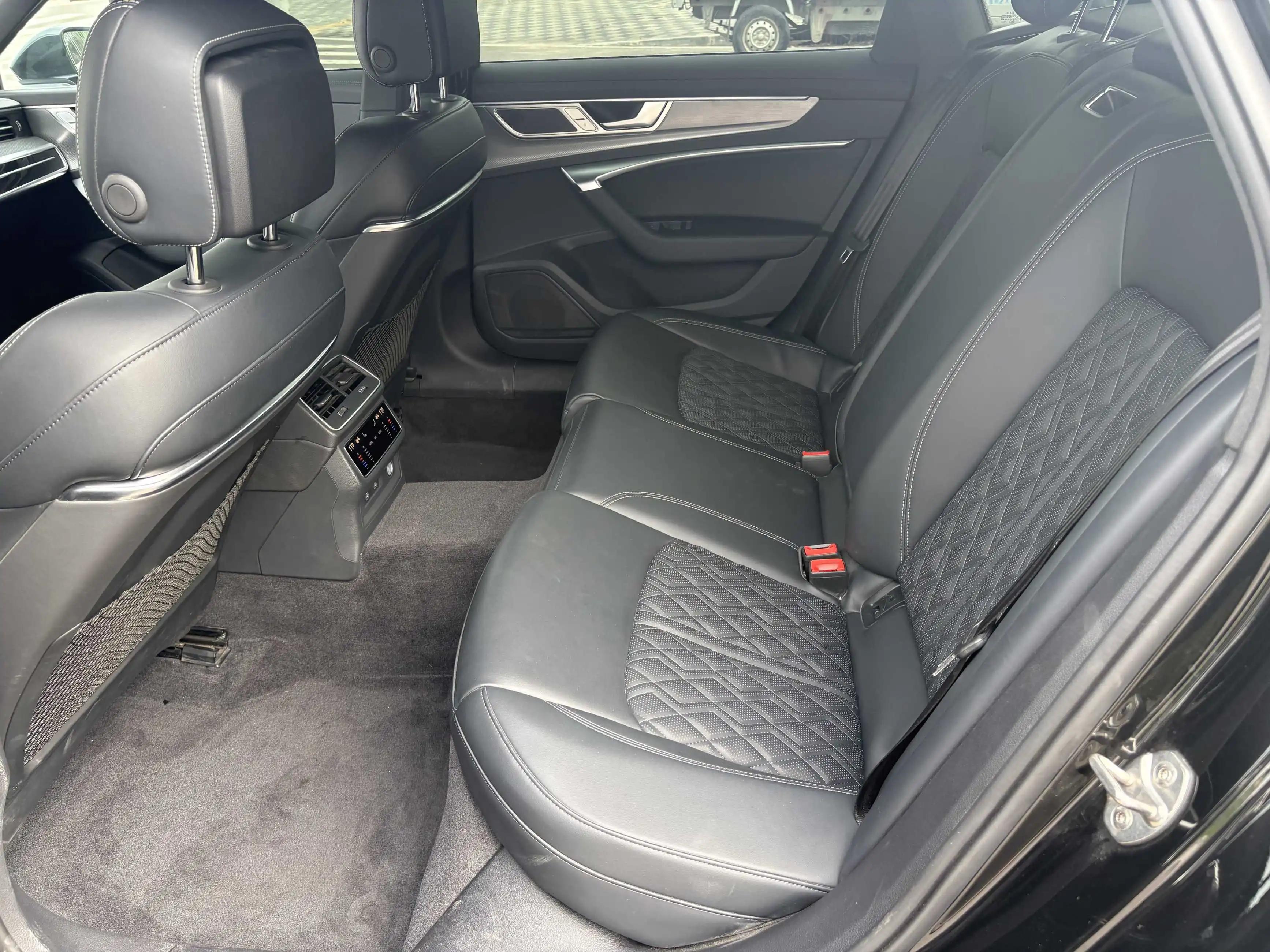 Audi 2025 A6L 2.0TFSI 45TFSI Prestige Dynamic Model (Restyled) Automatic 9
