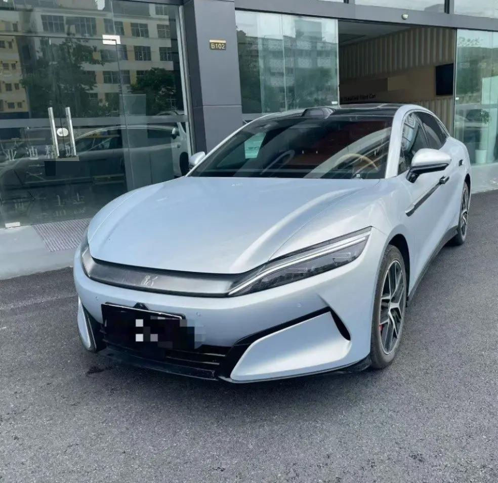 Han L 2025 EV four-wheel drive laser Radar flagship