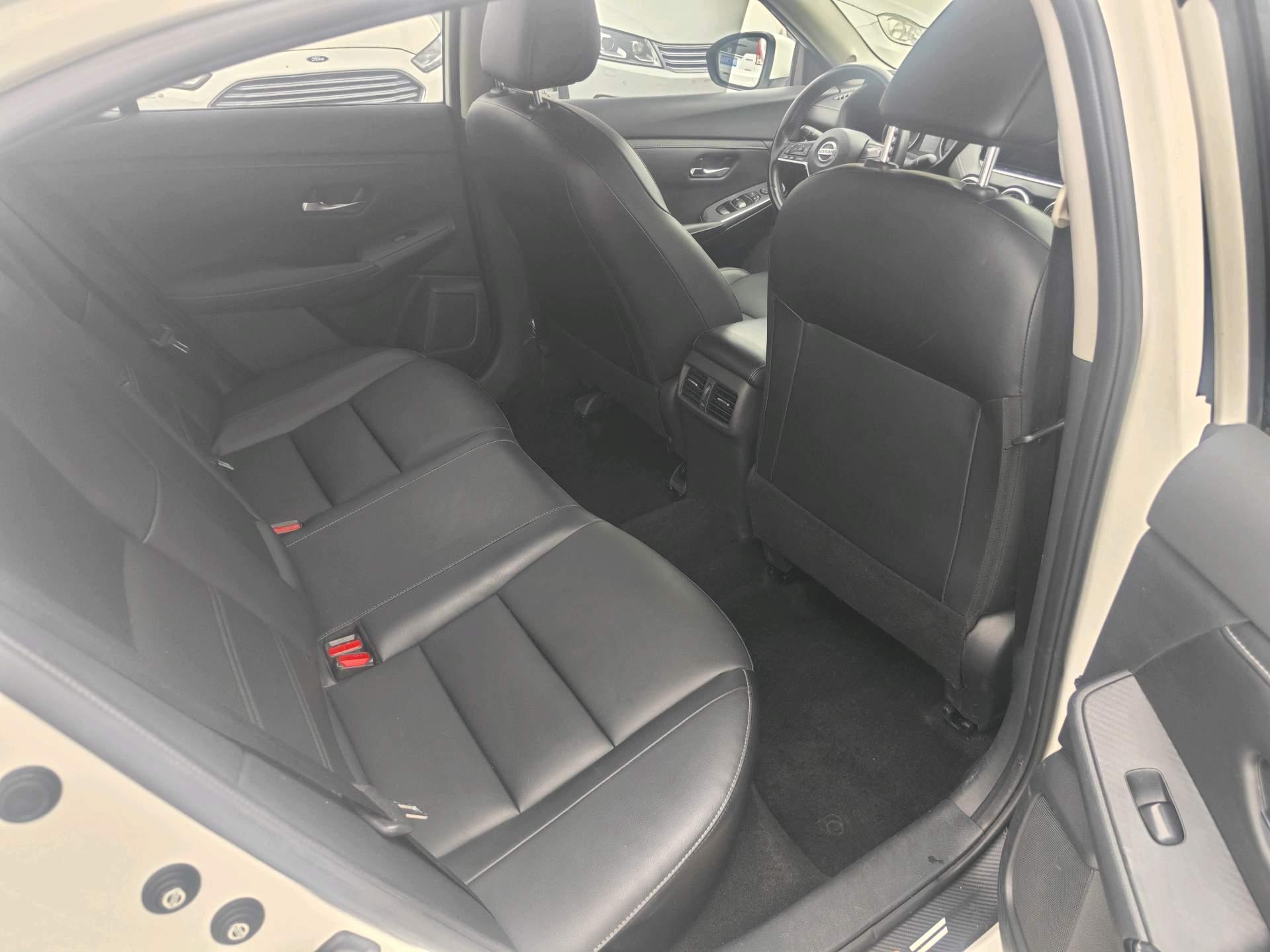 Xuanyi 2021 1.6L XL CVT Smart Edition 3
