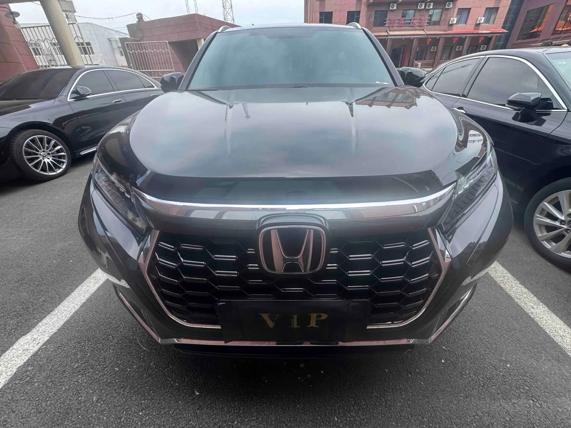 Honda 2024 UR-V 2.0T 370TURBO Front-Wheel Drive Prestige Edition Automatic 2