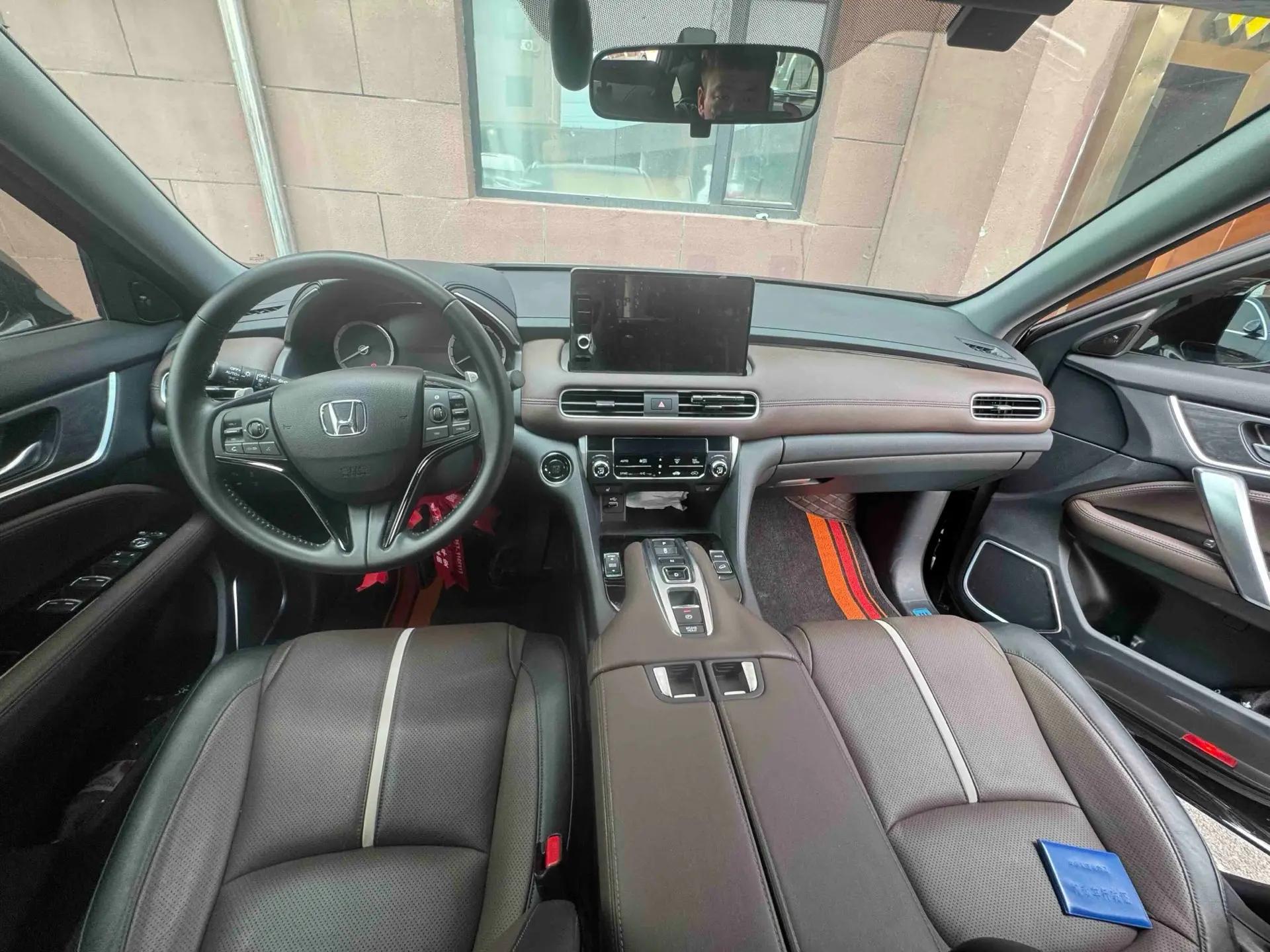 Honda 2024 UR-V 2.0T 370TURBO Front-Wheel Drive Prestige Edition Automatic 7