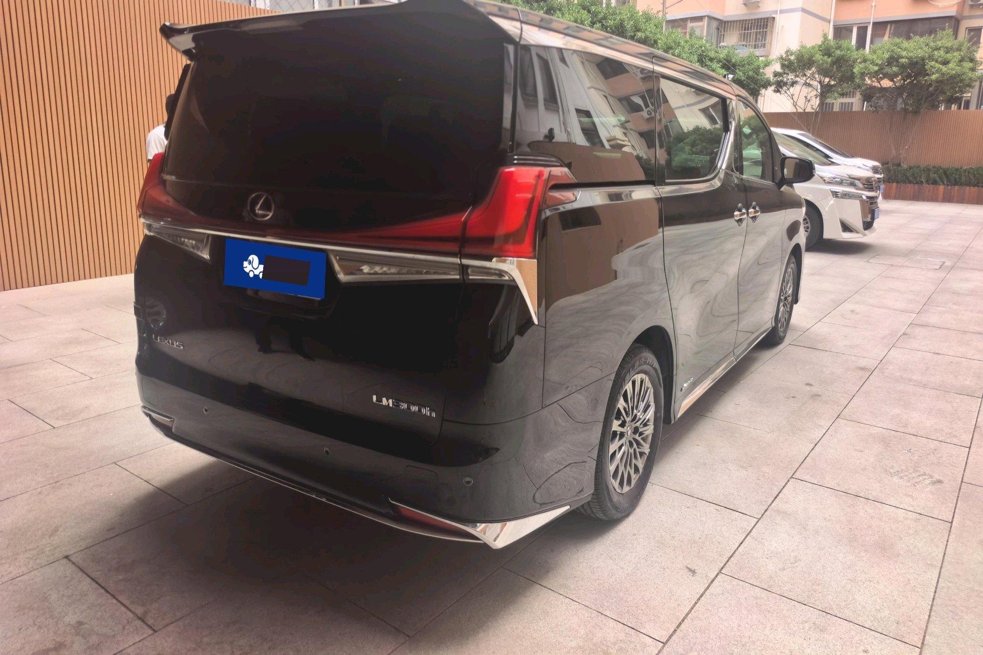 Lexus LM 2020 300h Seven-seat Junya Edition 3