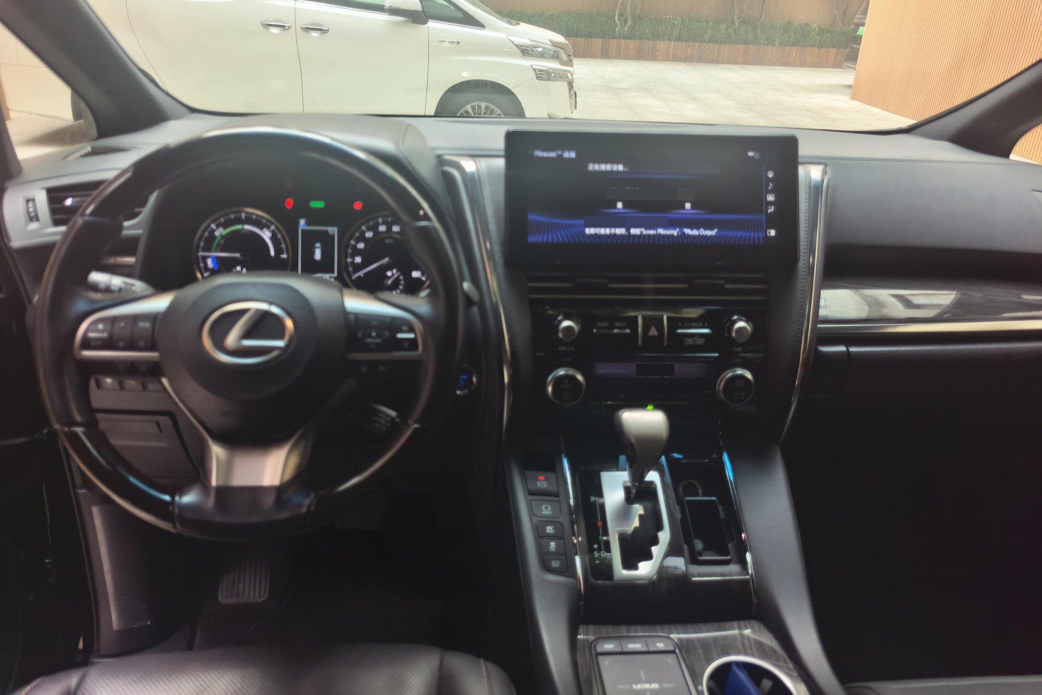 Lexus LM 2020 300h Seven-seat Junya Edition 4