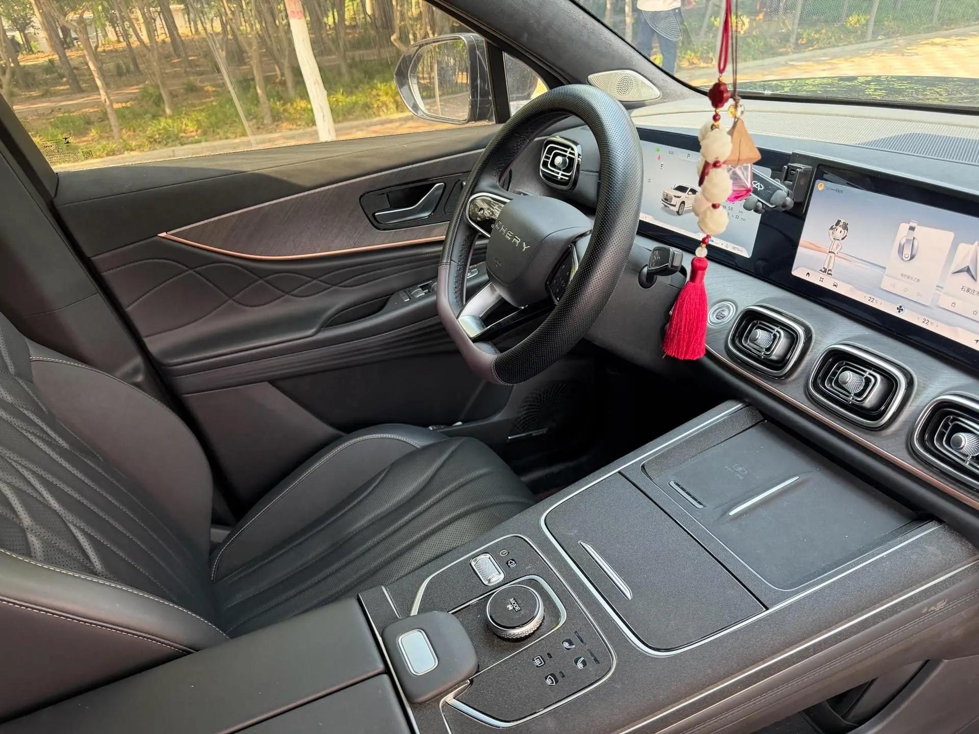 Chery 2025 Ruihu 9 2.0T Two-Drive Premium Edition 7-seat Automatic Gear 4