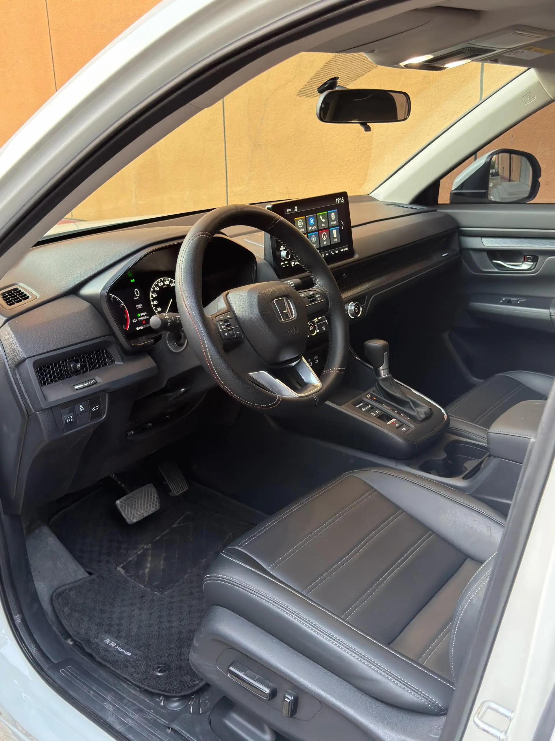 Honda 2024 CR-V 1.5T stepless 240TURBO two-drive dynamic version 5-seat automatic gear 3