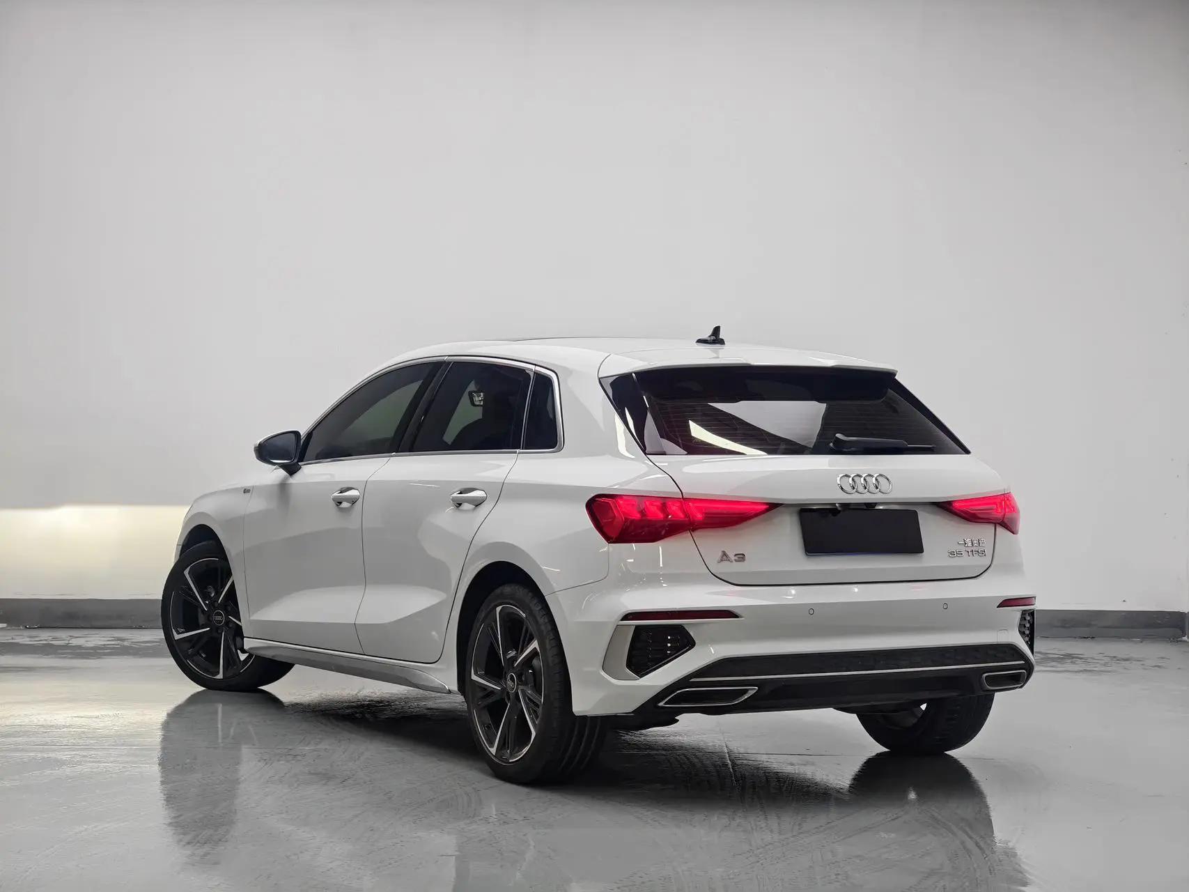 Audi A3 2022 Sportback 35 TFSI Fashion Sport 4