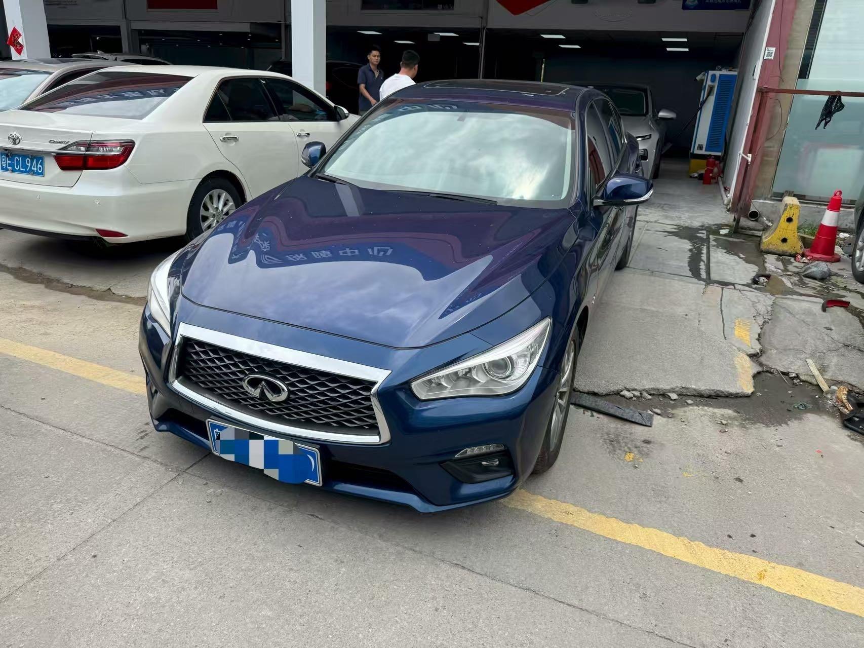 Infiniti Q50L 2018 2.0T Comfort Edition Country V