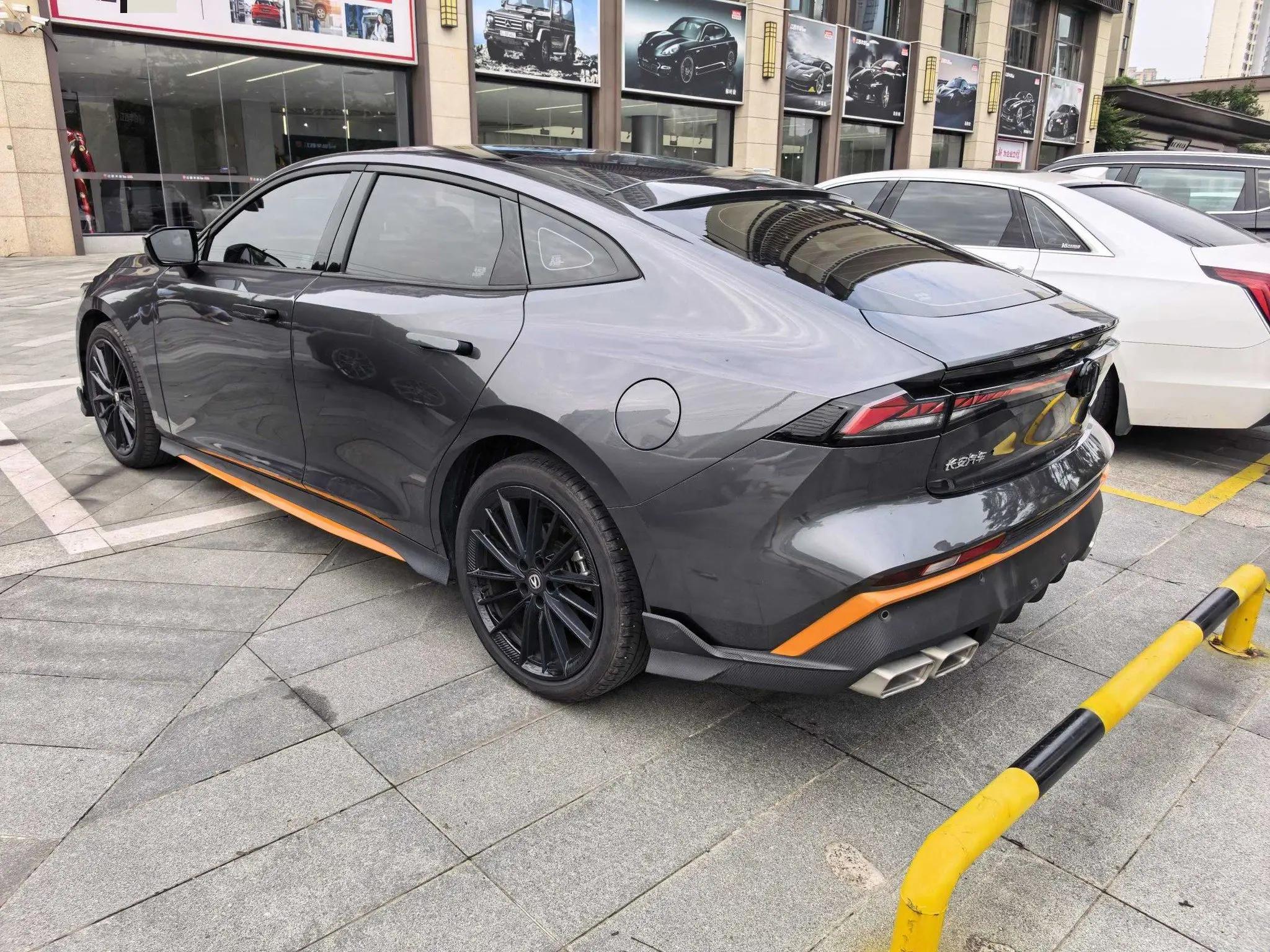 ChangAn 2024 UNI-V 1.5T Prestige Sports Automatic 6