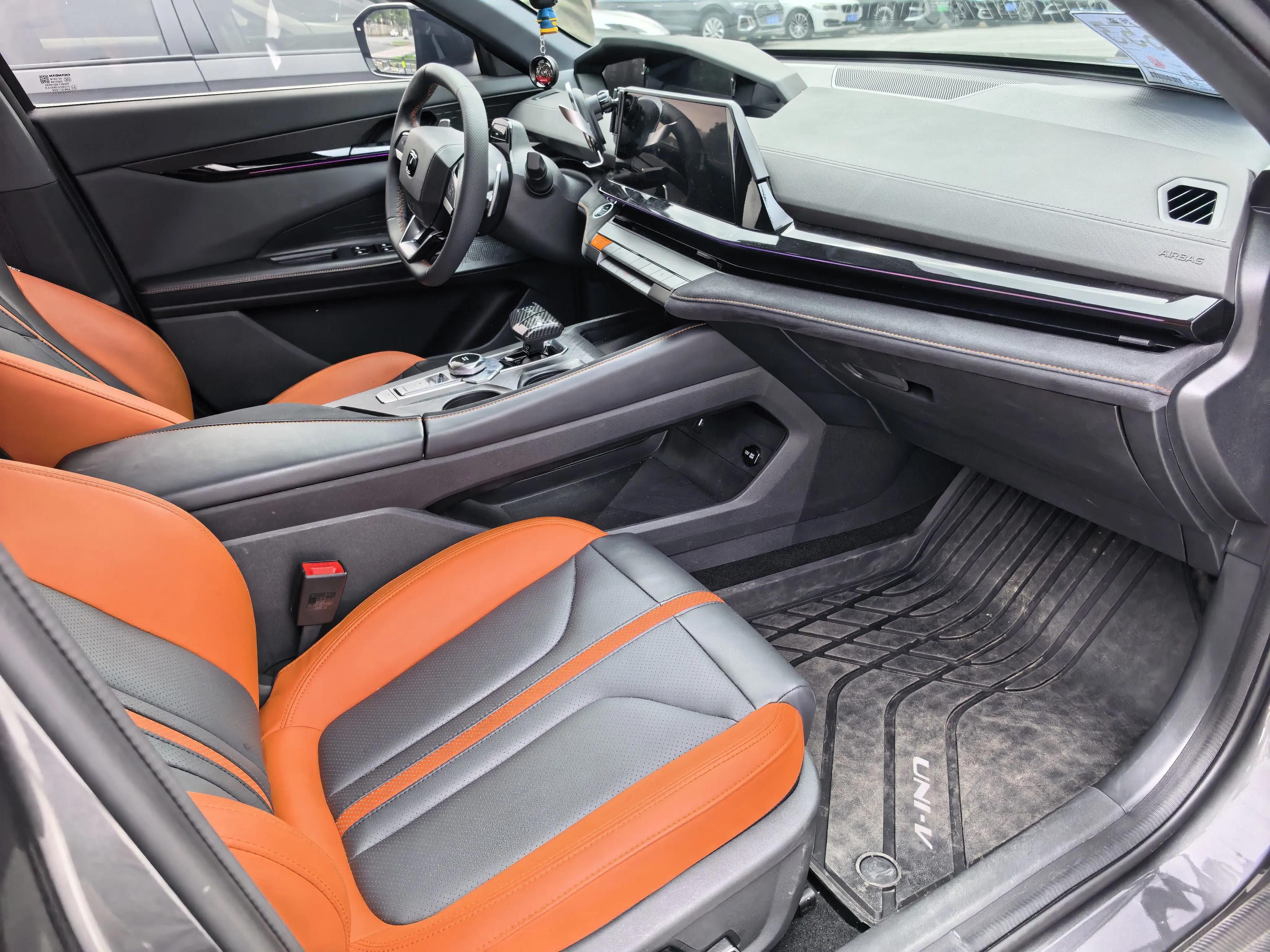 ChangAn 2024 UNI-V 1.5T Prestige Sports Automatic 9