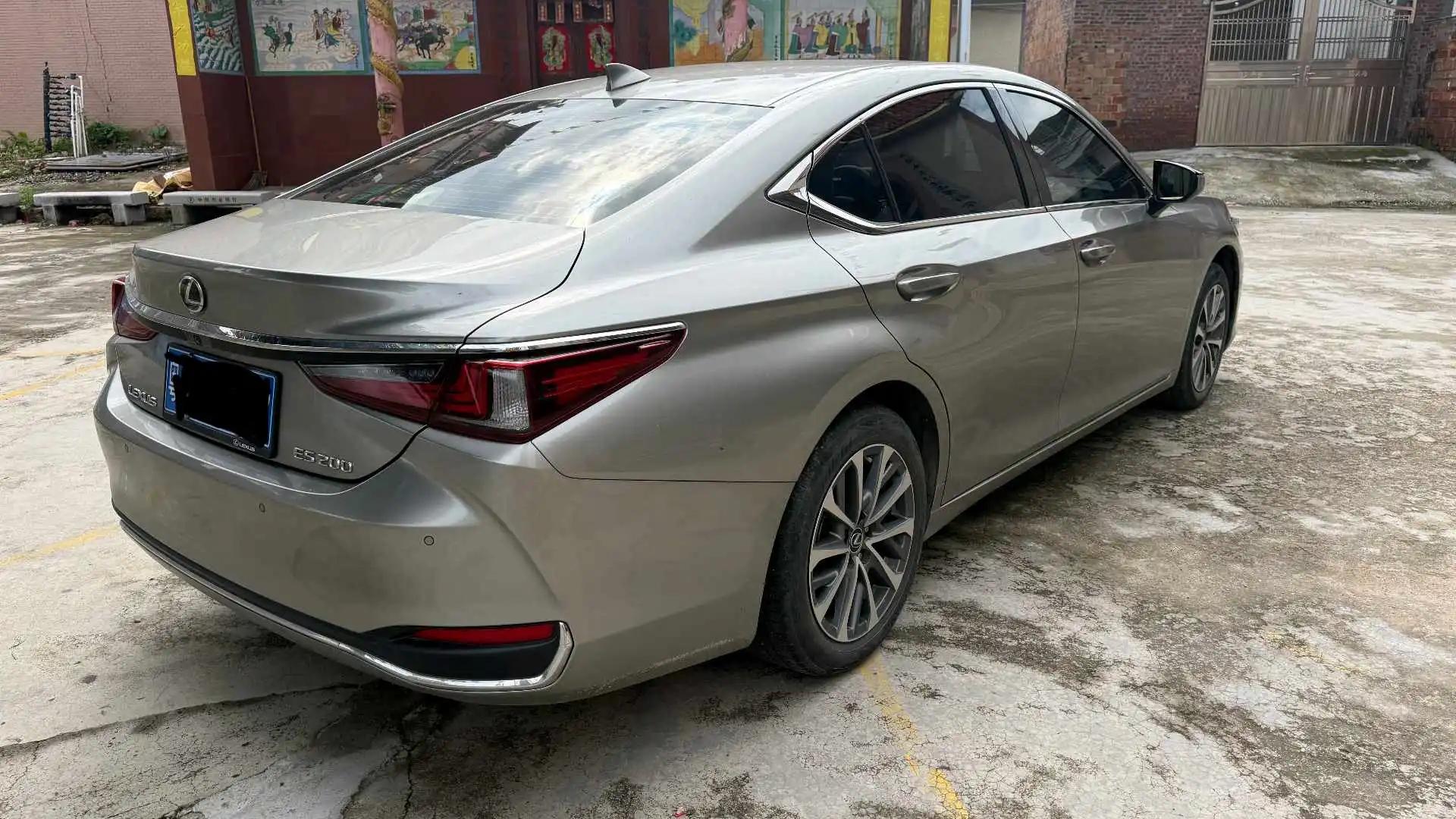 Lexus ES 2023 200 Excellence Edition 4