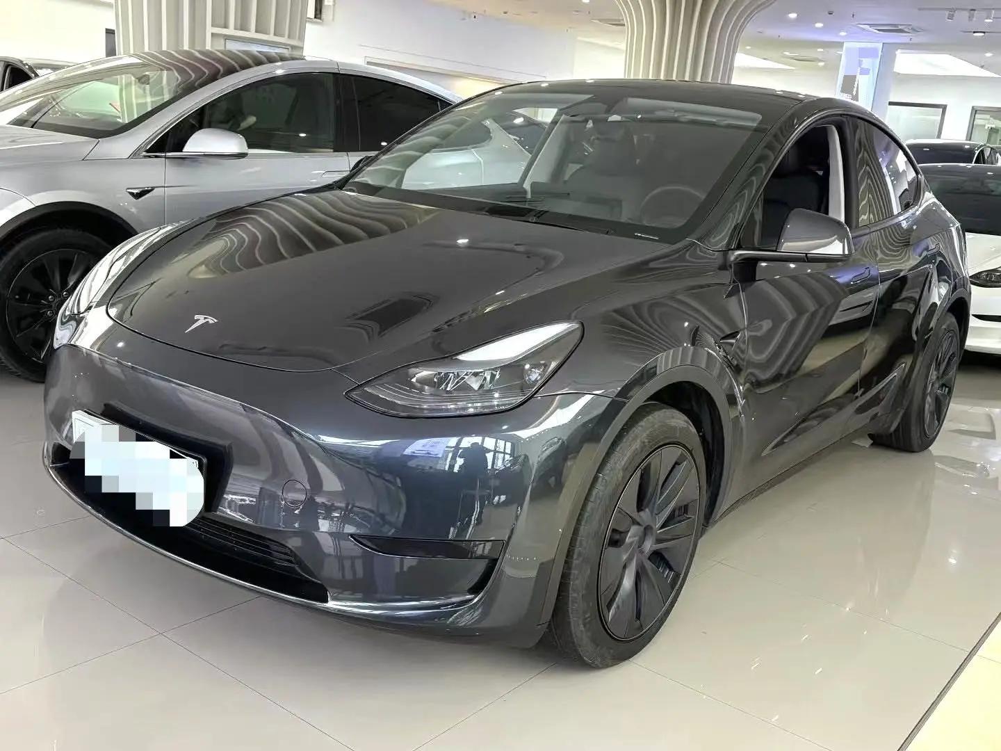 2024 Model Y Rear-Wheel Drive Edition