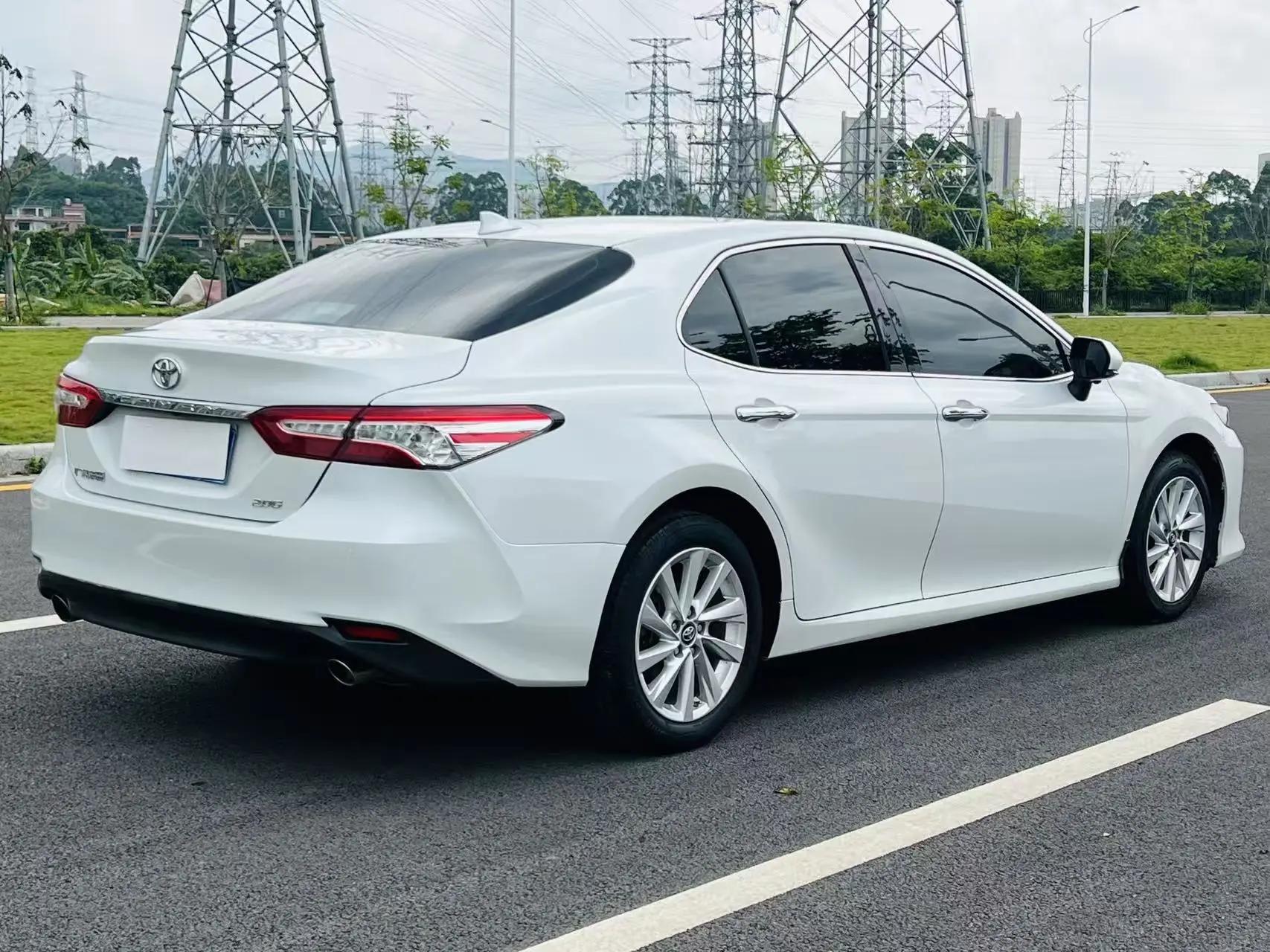 Camry 2021 2.0G Deluxe Edition 2