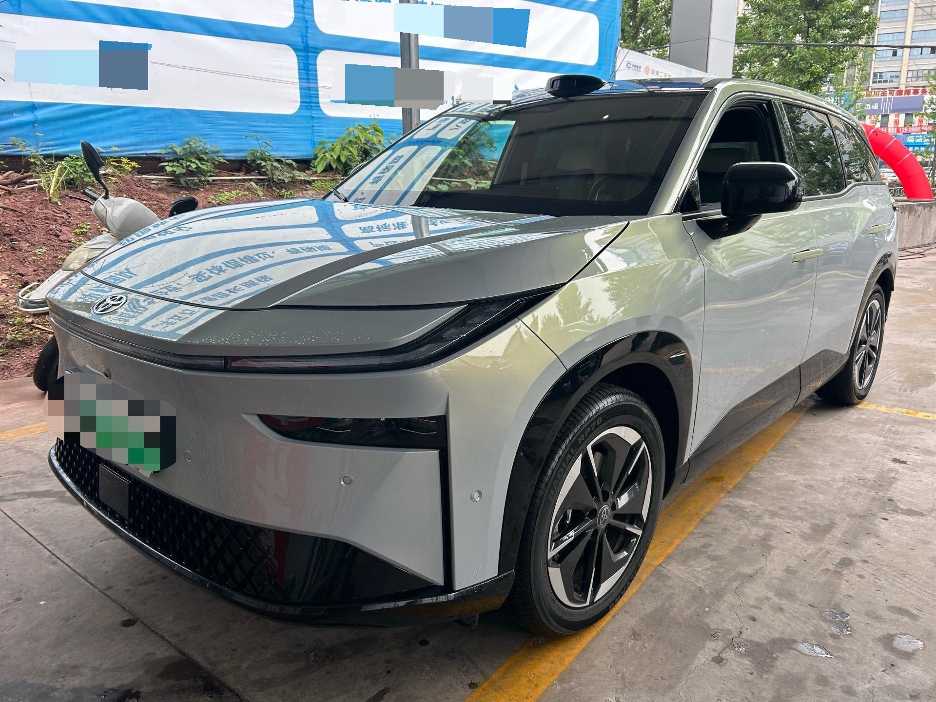 Toyota 2025 Platinum Intelligence 3X 520 Pro Advanced Intelligence Driving Edition Automatic Gear