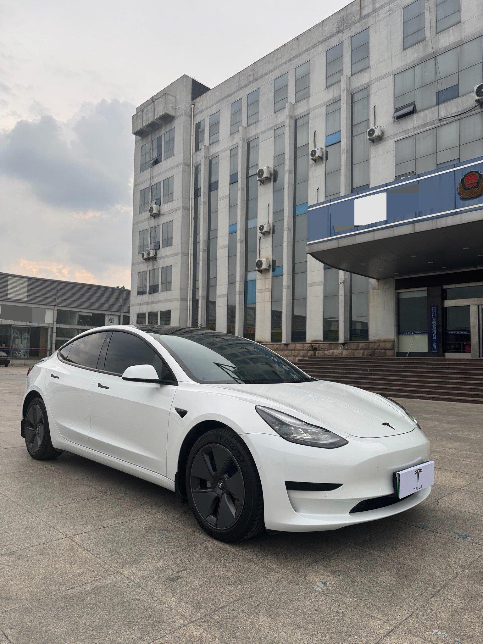 Model 3 2022 rear-wheel drive version 2