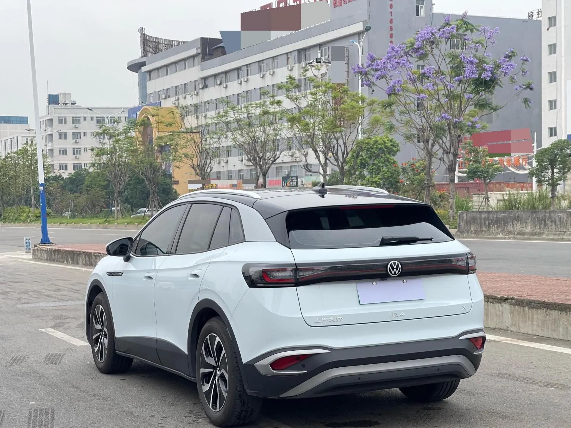 Volkswagen 2024 ID. 4 x Pure Smart Edition Automatic 9